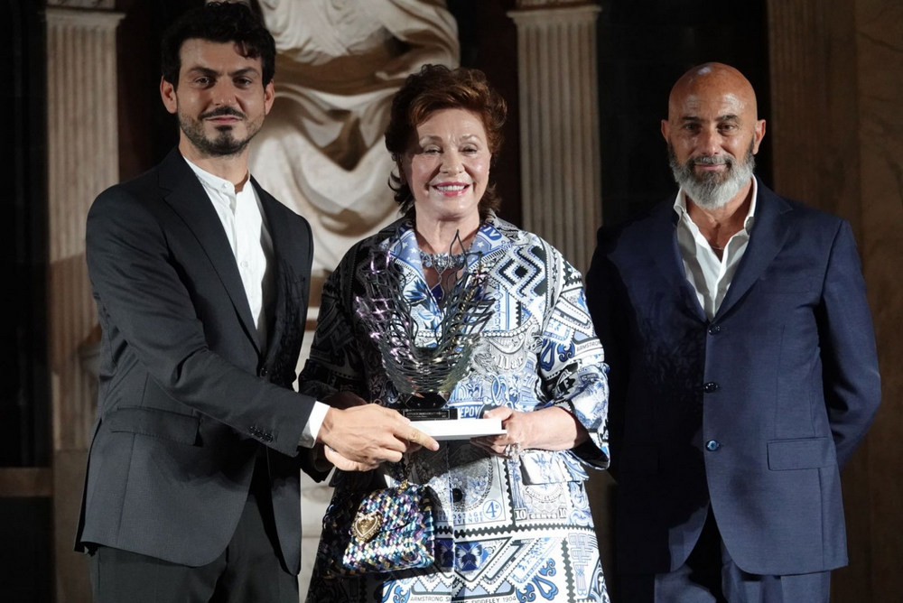 La filantropa italo-americana prosegue il sostegno alla sua amata Firenze